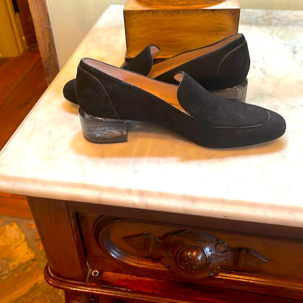 Stuart Weitzman Carmella Suede Shoes, Size 7. Lucite heel